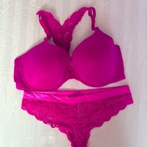 VS Body by Victoria front close racerback. 38DDD